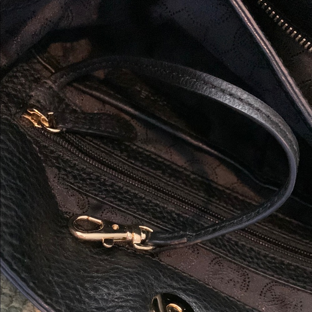Michael Kors Black Leather Shoulder Bag - Picture 14 of 15